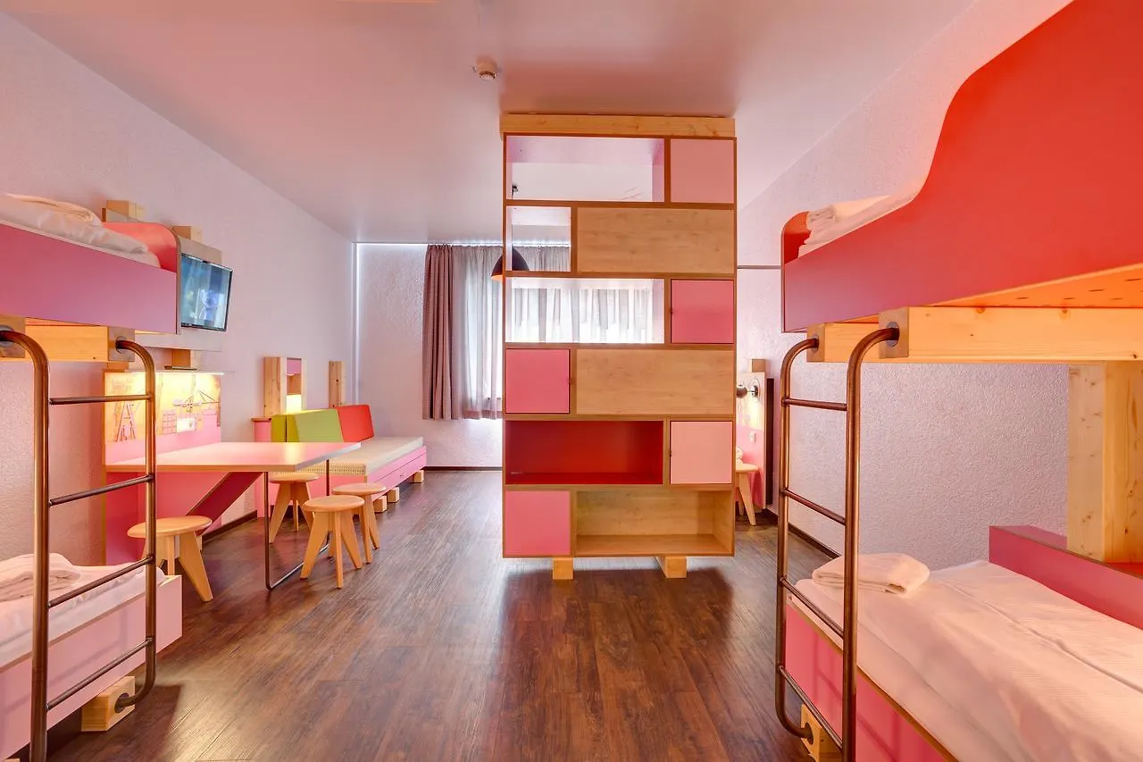 Meininger Hotel Hamburg City Center Germany