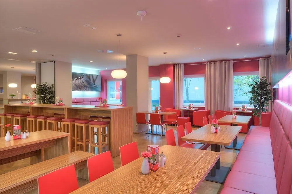 Meininger Hotel Hamburg City Center